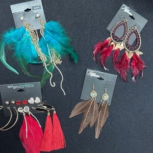 NWT Boho Feather Dangle Earrings